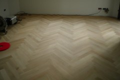 1_pose-et-poncage-de-parquet-chevron-4