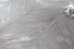 parquet-echelle-point-de-hongrie-avant-renovation